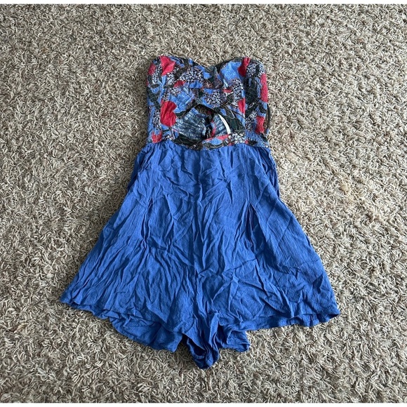 FREE PEOPLE Beach Walk Strapless Lace Up Romper - Picture 3 of 6